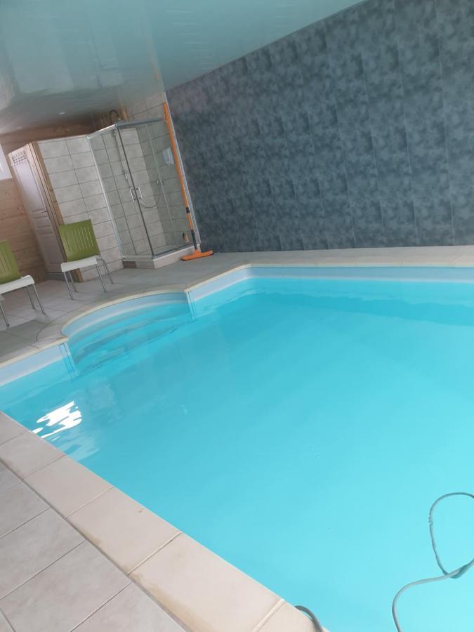 Au Relais Du Canal A Grand Gabarit Nesle Ngoại thất bức ảnh