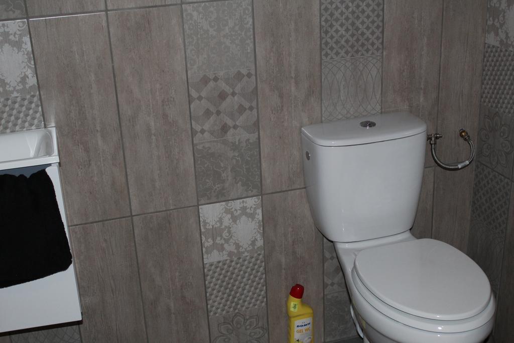 Au Relais Du Canal A Grand Gabarit Nesle Ngoại thất bức ảnh